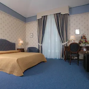 nuovo-rebecchino.hotels-amalfi.com/